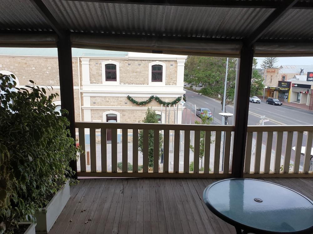 Balcony On Sixth Lodge Murray Bridge Exterior foto