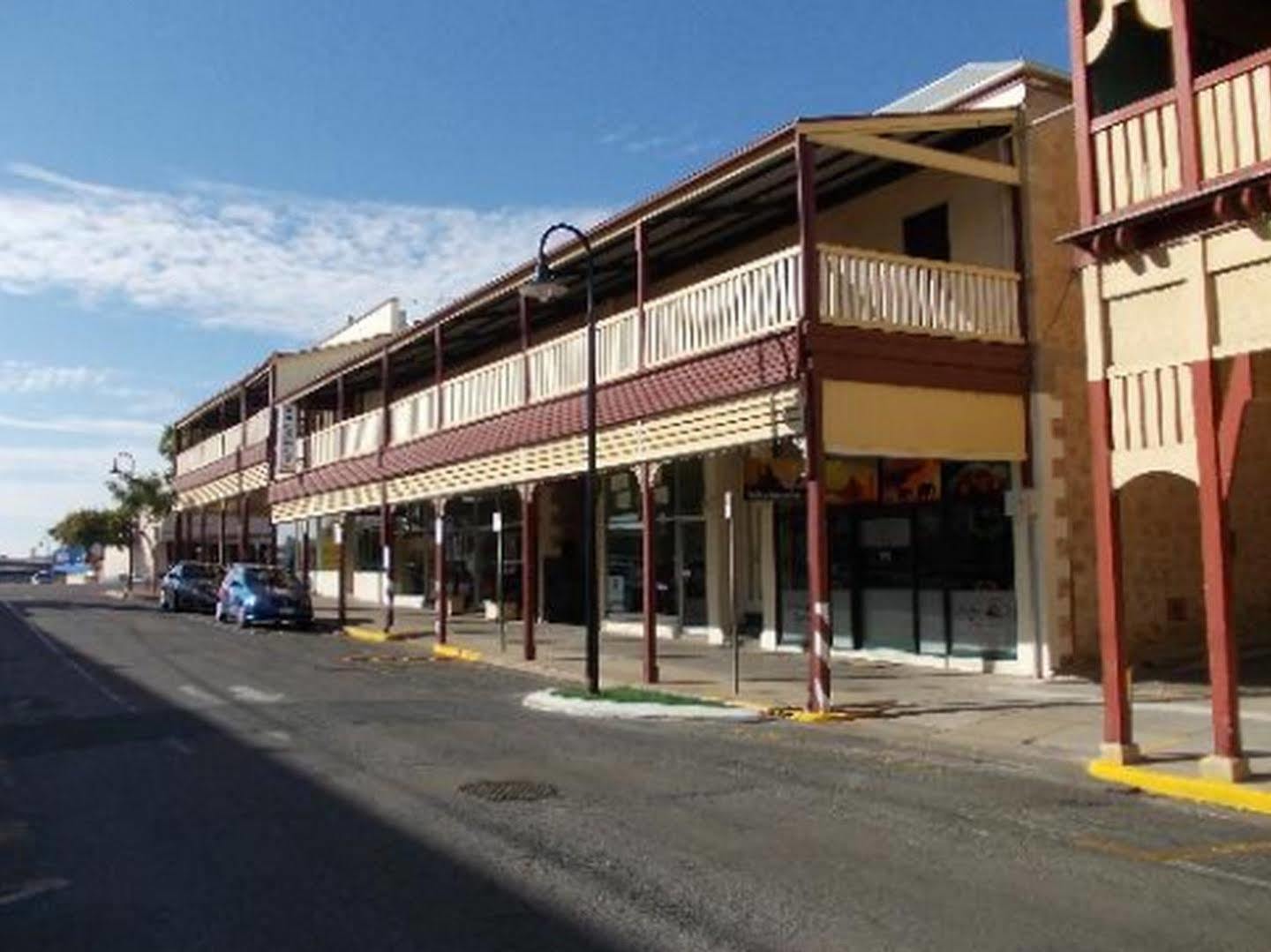 Balcony On Sixth Lodge Murray Bridge Exterior foto